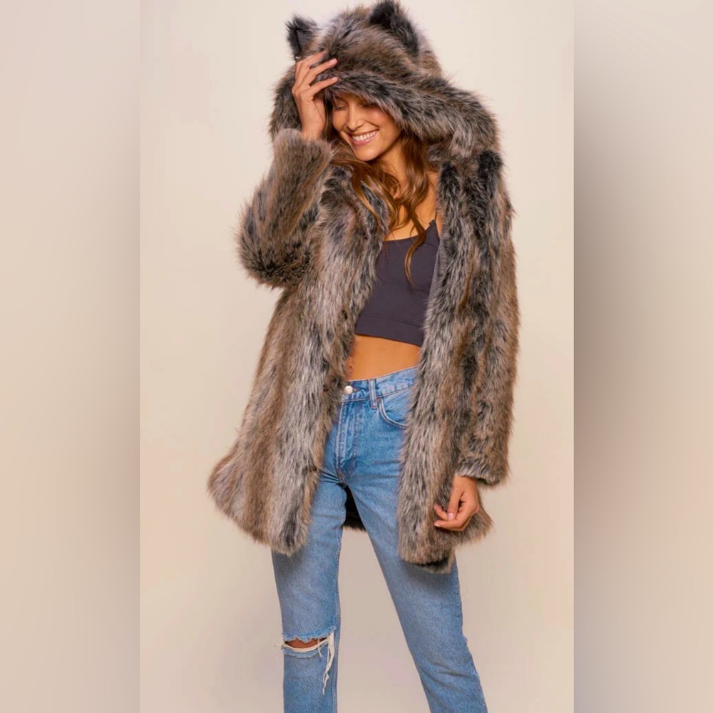 SpiritHoods Gray Wolf Classic Coat Size Small BN